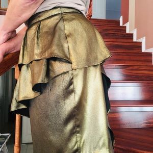 2b Rych Gold Ruffle Skirt NWT
